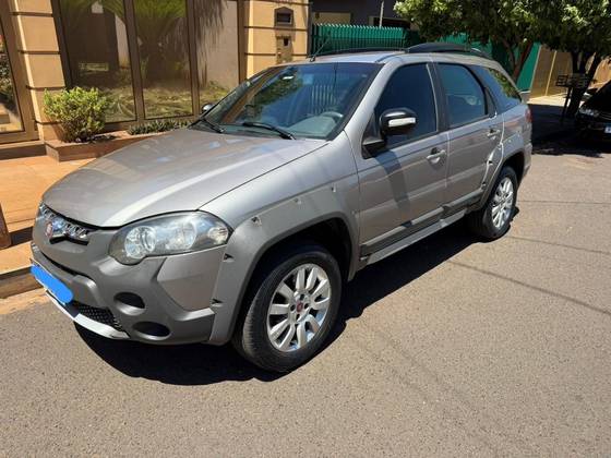 FIAT PALIO 1.8 MPI ADVENTURE WEEKEND 16V FLEX 4P AUTOMATIZADO